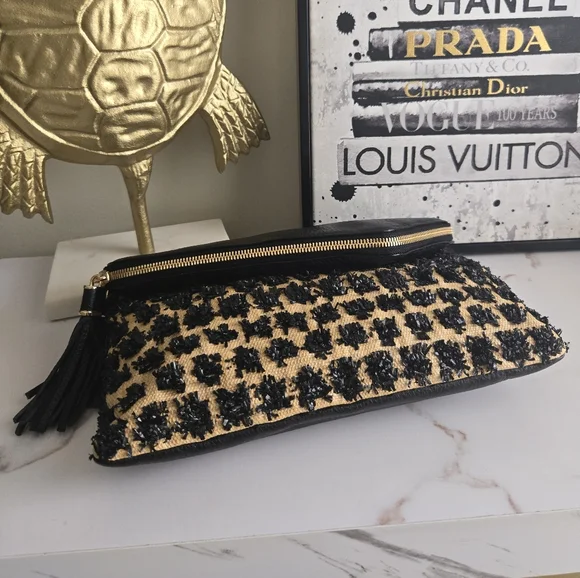 Henri Bendel The Debutant Raffia Clutch Crossbody Bag NWT - Picture 11 of 12